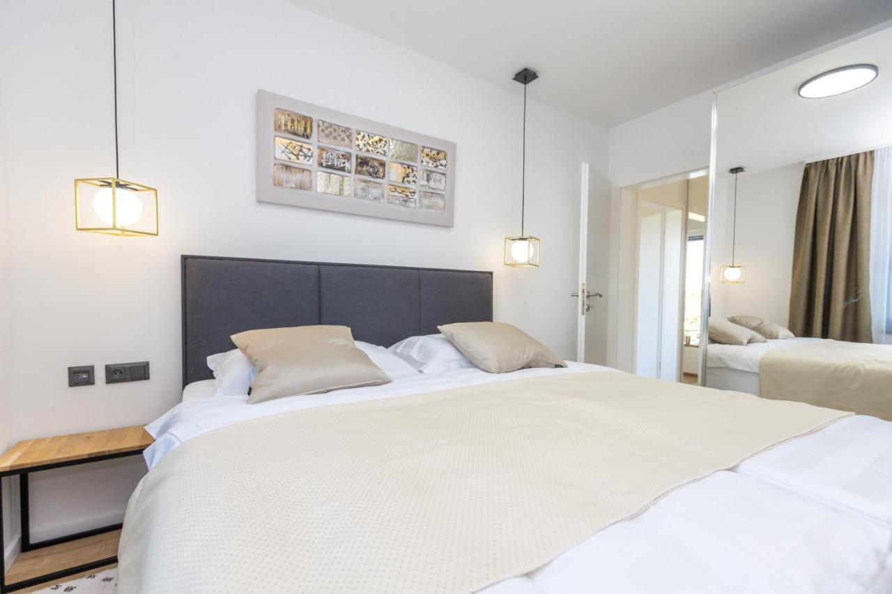 Luxury Apartments Mauro With Heated Pool โบชาวา ภายนอก รูปภาพ