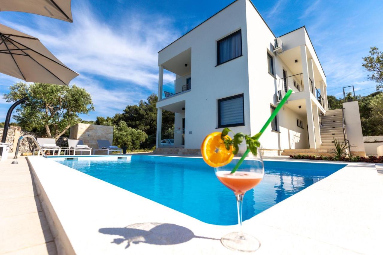 Luxury Apartments Mauro With Heated Pool โบชาวา ภายนอก รูปภาพ